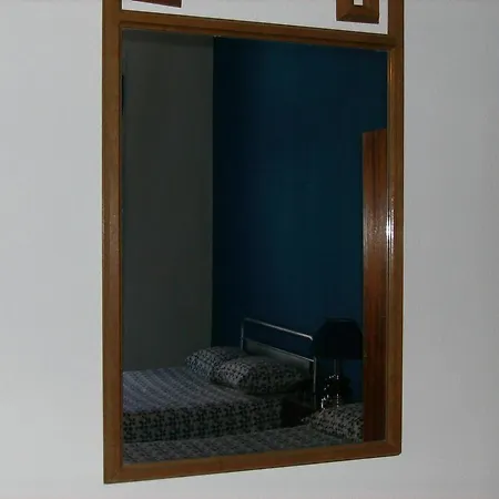 ディアス エ ドミンゲス ホステル *