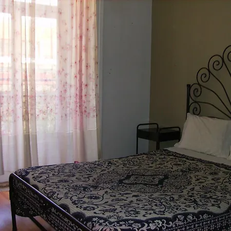 ディアス エ ドミンゲス ホステル