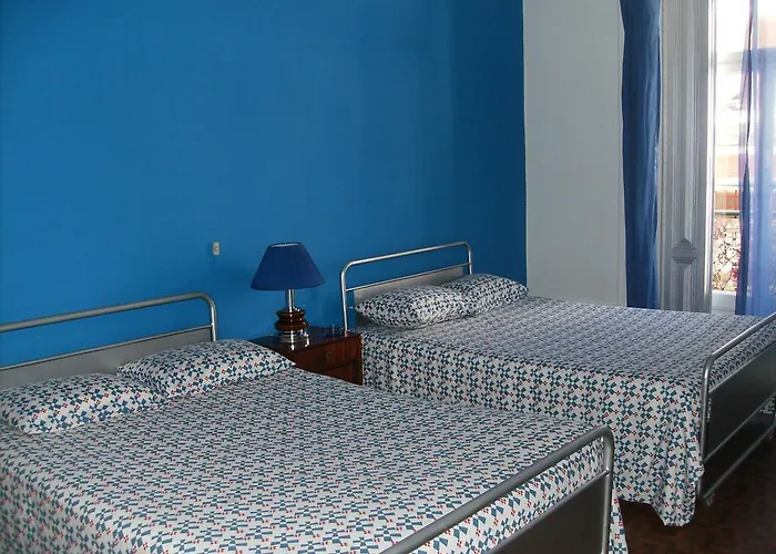 ディアス エ ドミンゲス *